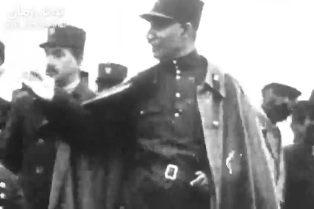 ابر اختلاس پهلوی